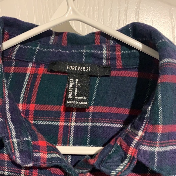 Plaid button up crop top - Picture 2 of 3